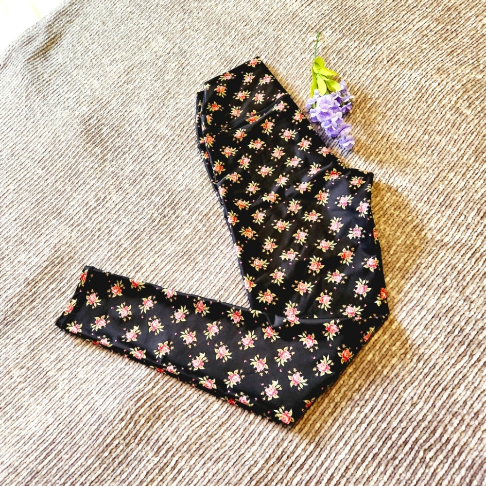 Alice + Olivia leggings Size S New #1